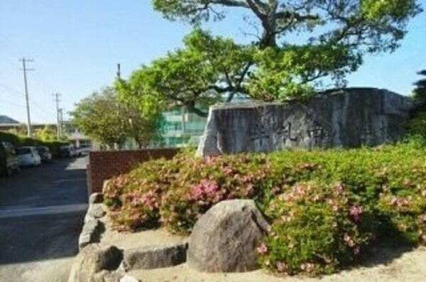 周辺環境(牟礼南小学校さんまで1190m)