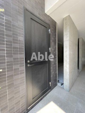 物件内観写真28　(敷地内ごみ置場)