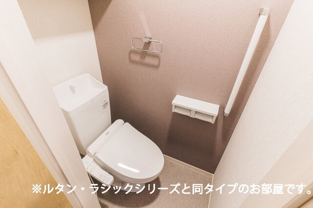 物件内観写真12　(トイレもきれいです)