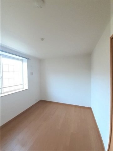 物件内観写真12　(明るい室内です)