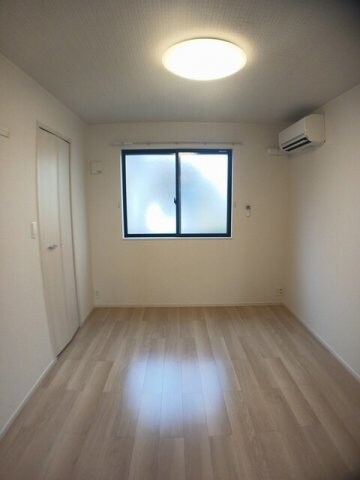 物件内観写真12　(過ごしやすい室内です)