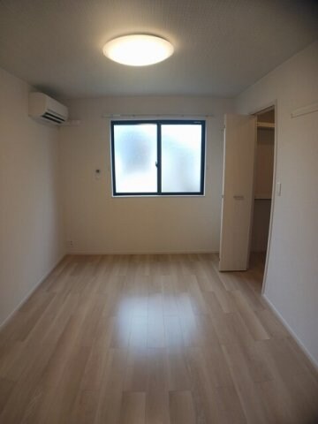 物件内観写真12　(物件の内装です)