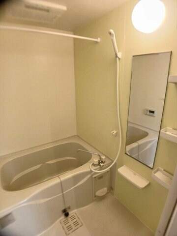 物件内観写真11　(お風呂です)