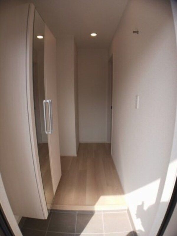 玄関(落ち着いた玄関です)