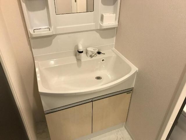 物件内観写真13　(洗髪洗面化粧台)