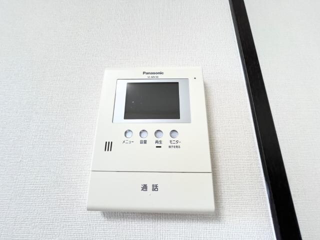 物件内観写真17　(カメラ付インターホン)