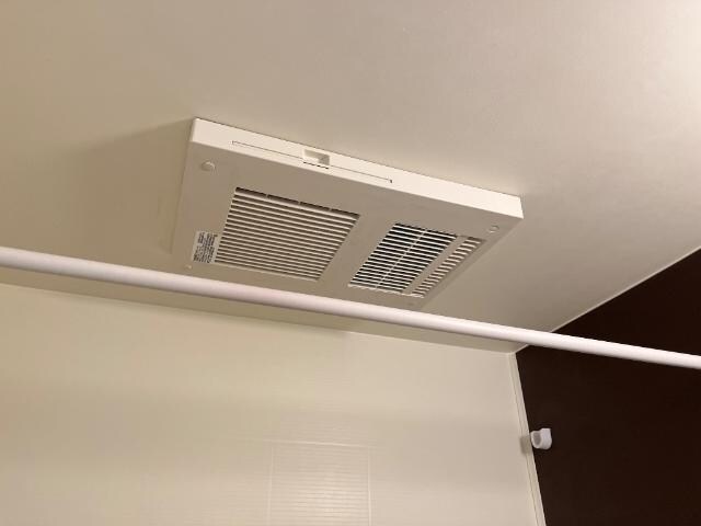 物件内観写真16　(浴室乾燥機)