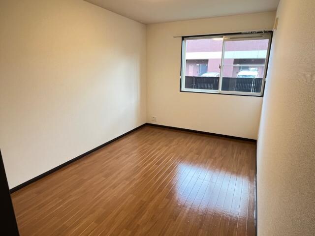 物件内観写真12　(室内)