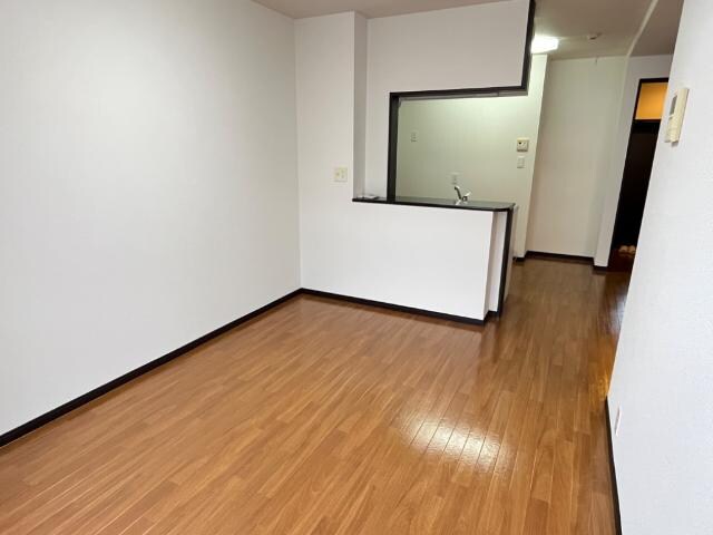 物件内観写真18　(リビング)