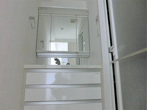 物件内観写真22　(洗面所)