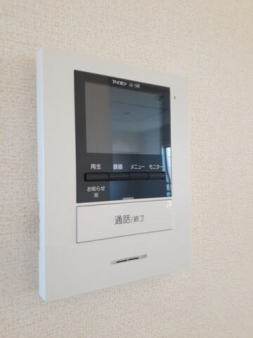 物件内観写真19　(コンパクトなキッチンで掃除もラクラク)