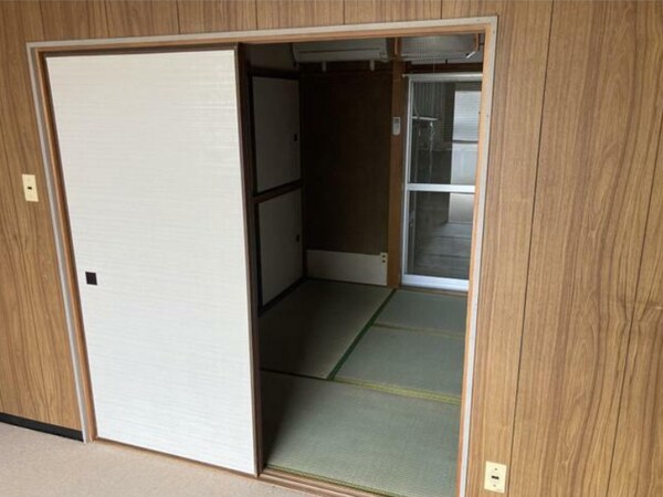 内装他