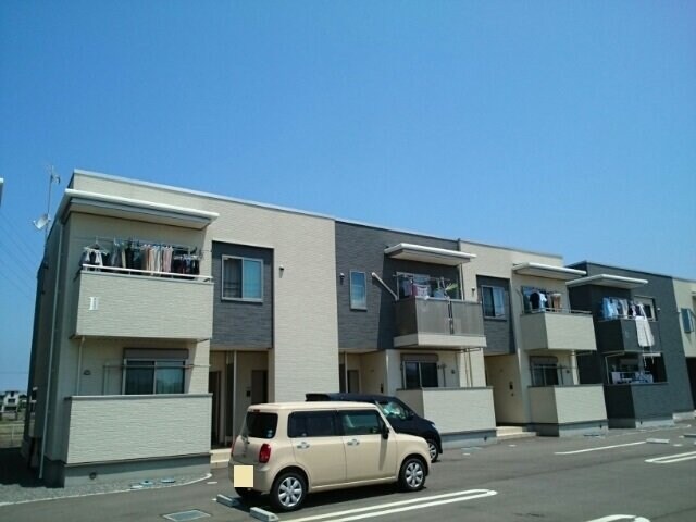 物件外観写真1　(外観も気になるポイント)