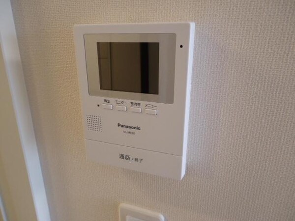 内装他(カメラ付インターホン)