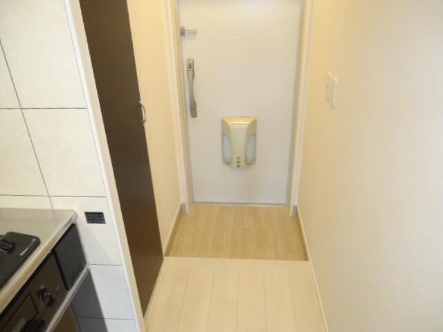 物件内観写真23　(玄関)