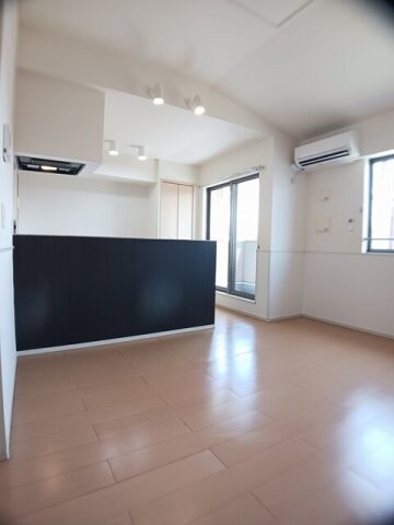 物件内観写真9　(使いやすいリビングです)