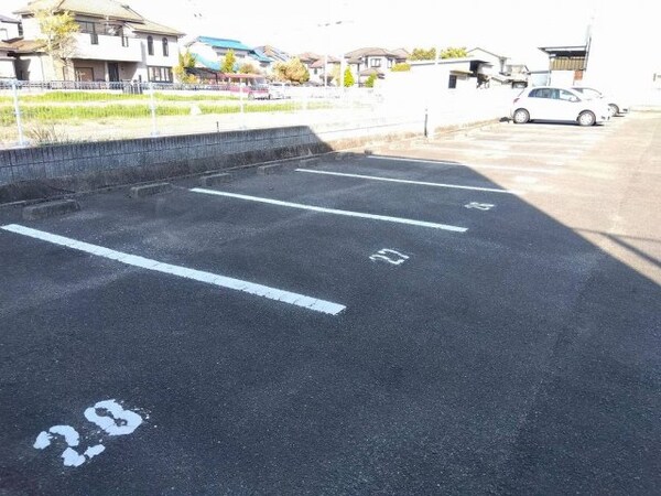 その他(宅外駐車場　レオパレスAST)