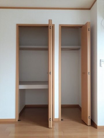 物件内観写真14　(こまごまとしたものを収納できそうですね)