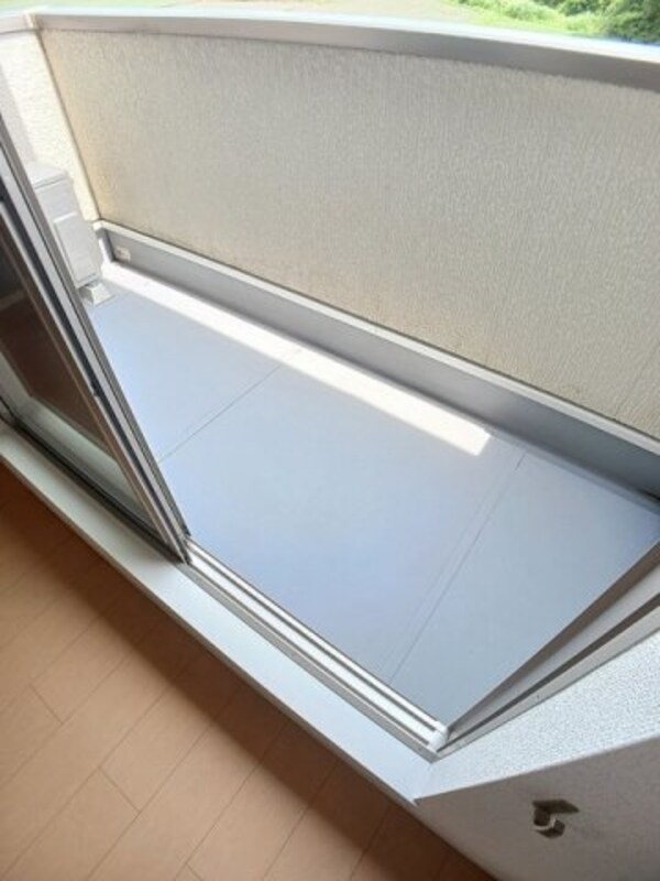 バルコニー(広々としたバルコニーです)