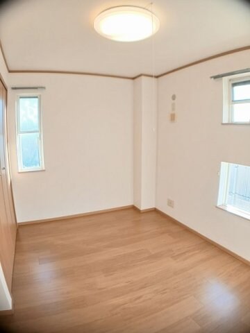 物件内観写真12　(おしゃれな内装です)