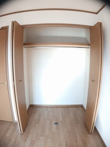 物件内観写真15　(収納のためのスペースです)