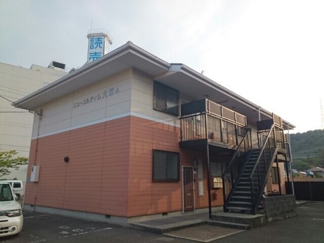 物件外観写真1　(きれいな外観です)