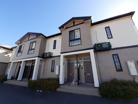 物件外観写真1　(おしゃれな外観です)