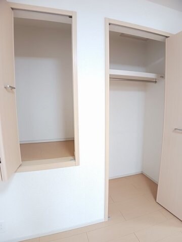 物件内観写真14　(こまごまとしたものを収納できそうですね)