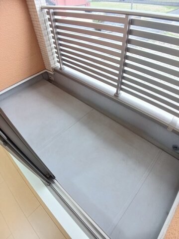 物件内観写真18　(バルコニーがあります)