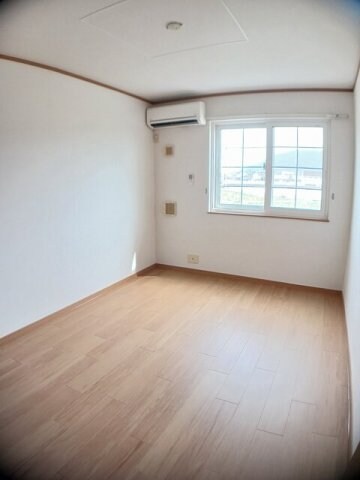 物件内観写真12　(きれいな内装です)