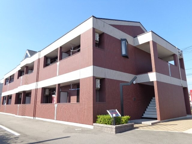 物件外観写真2　(外観写真（昼）)