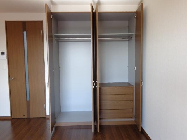 物件内観写真17　(クローゼット)