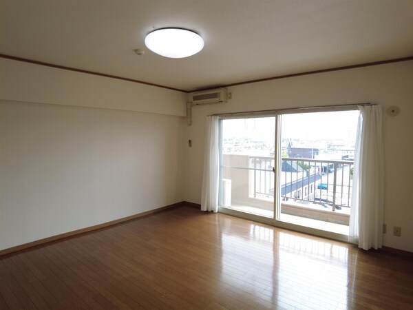 居室(リビング)