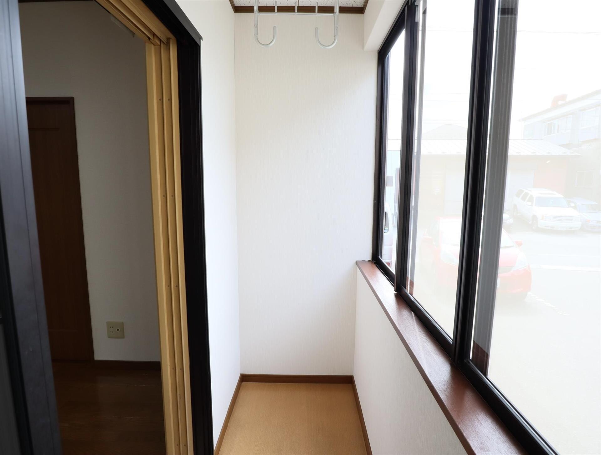 物件内観写真11　(サンルーム)