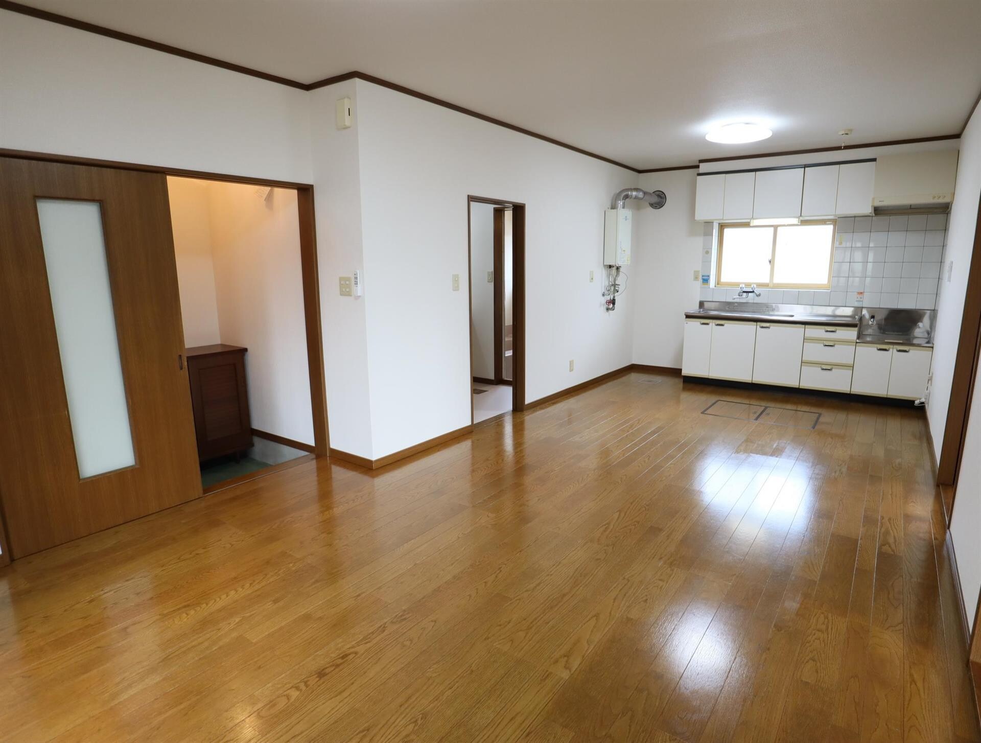 物件内観写真16　(リビング)