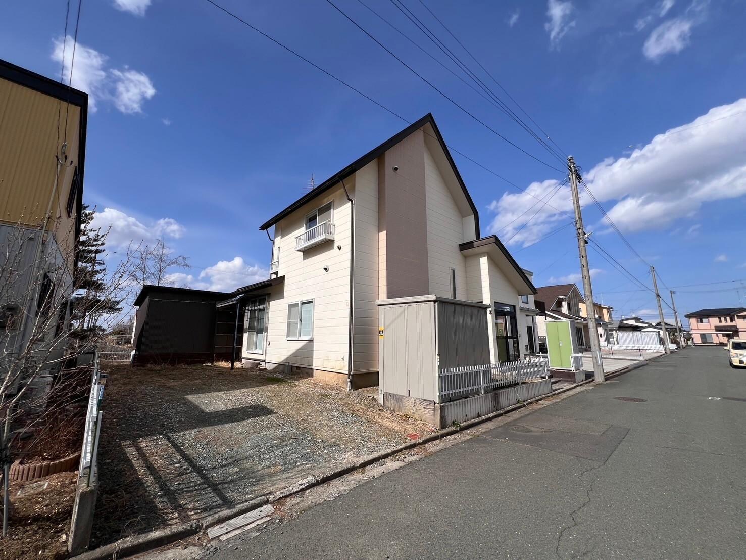 小松ケ丘貸家の物件外観写真