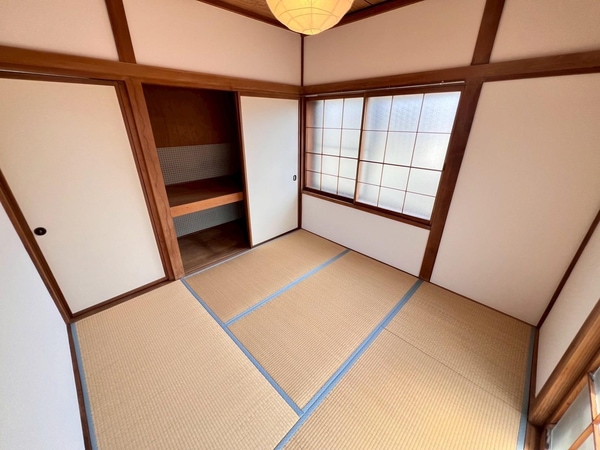 居室(2F 和室)