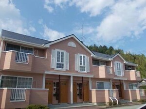 アートキャッスル　201号室外観写真