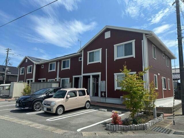 クレール・フォンテーヌの物件外観写真