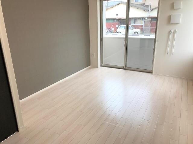 物件内観写真18　(洋室)