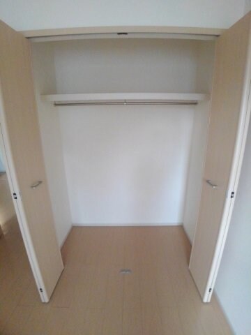 物件内観写真14　(収納のためのスペースです)