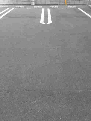 物件外観写真2　(駐車場があります)