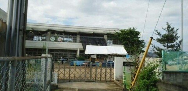 周辺環境(かわしま保育園さんまで740m)