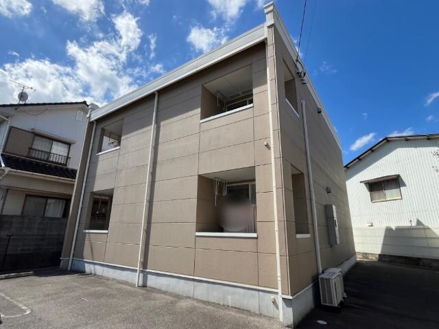 物件外観写真3　(外観写真（昼）)