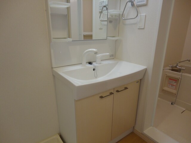 物件内観写真15　(洗髪洗面化粧台)