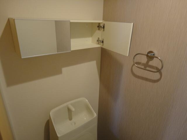 物件内観写真13　(トイレ)