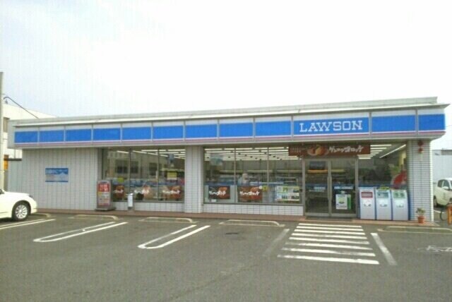 物件外観写真5　(ローソン高松鶴市店まで190m)