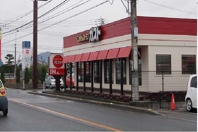 物件外観写真4　(ガスト高松三名店さんまで1800m)