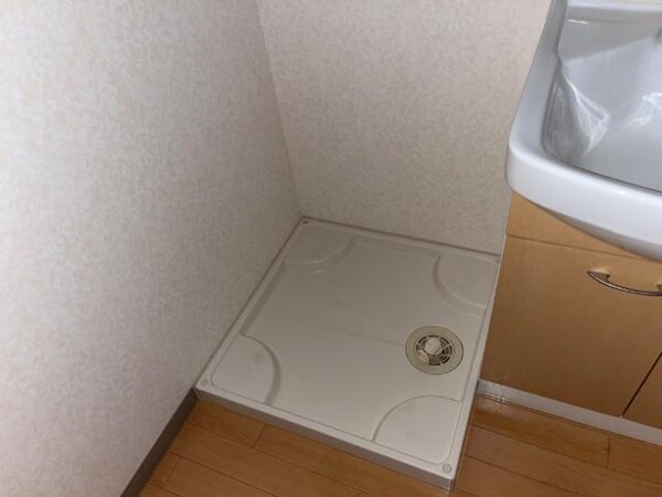 建物設備(洗濯機置場)