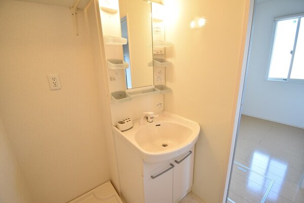 洗面・脱衣所(他部屋参照)